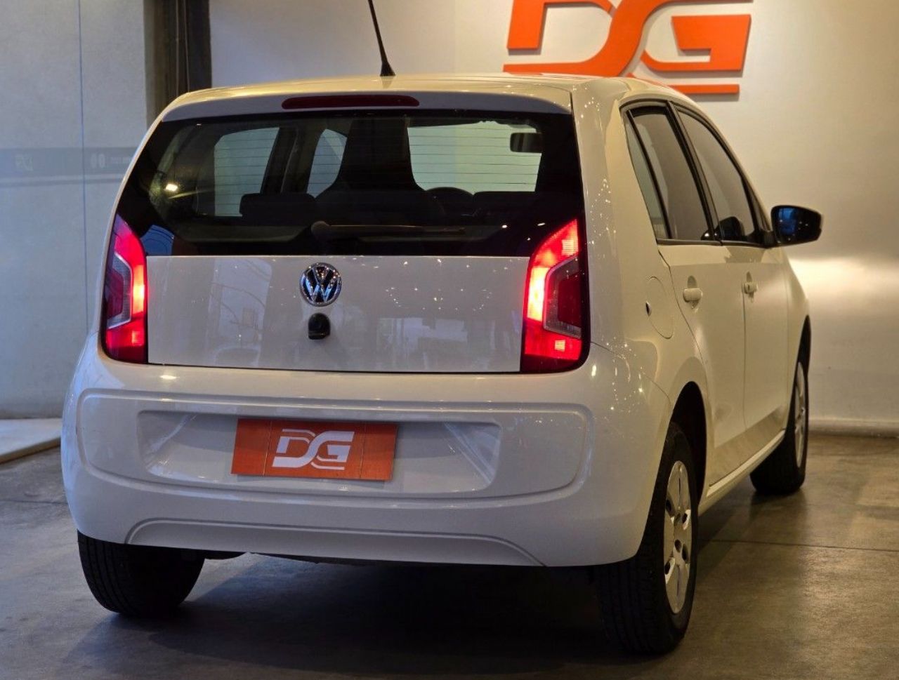 Volkswagen UP Usado Financiado en Córdoba, deRuedas