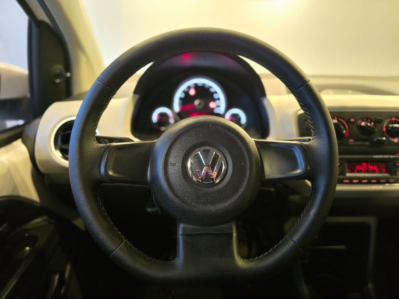 Volkswagen UP Usado Financiado en Córdoba, deRuedas