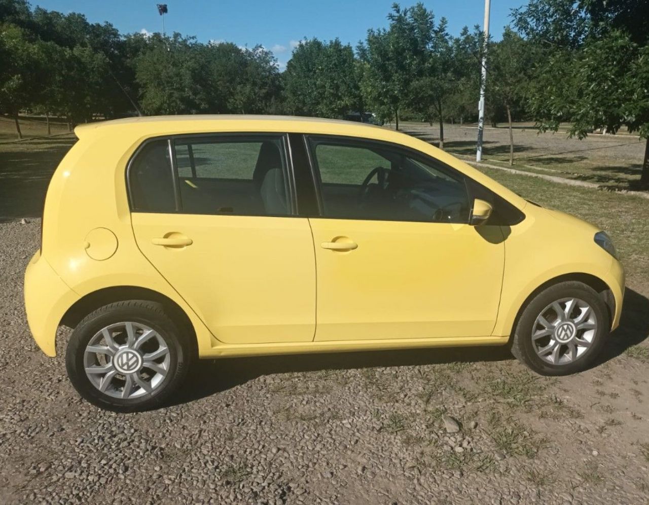 Volkswagen UP Usado en Córdoba, deRuedas