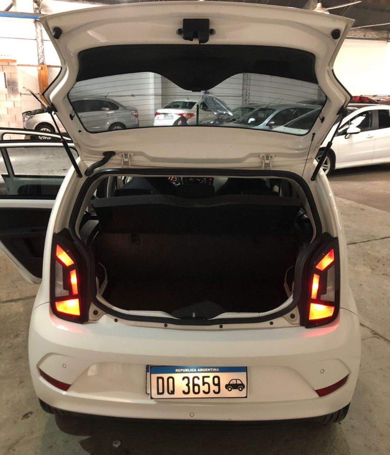 Volkswagen UP Usado en Córdoba, deRuedas