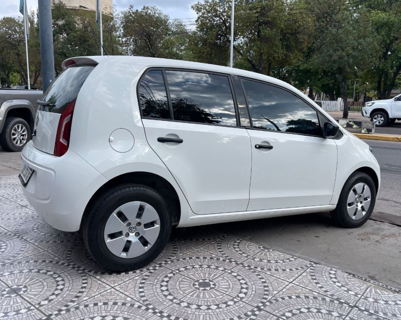 Volkswagen UP Usado en Mendoza, deRuedas