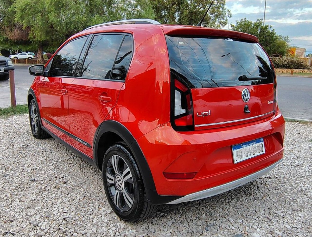 Volkswagen UP Usado Financiado en San Juan, deRuedas