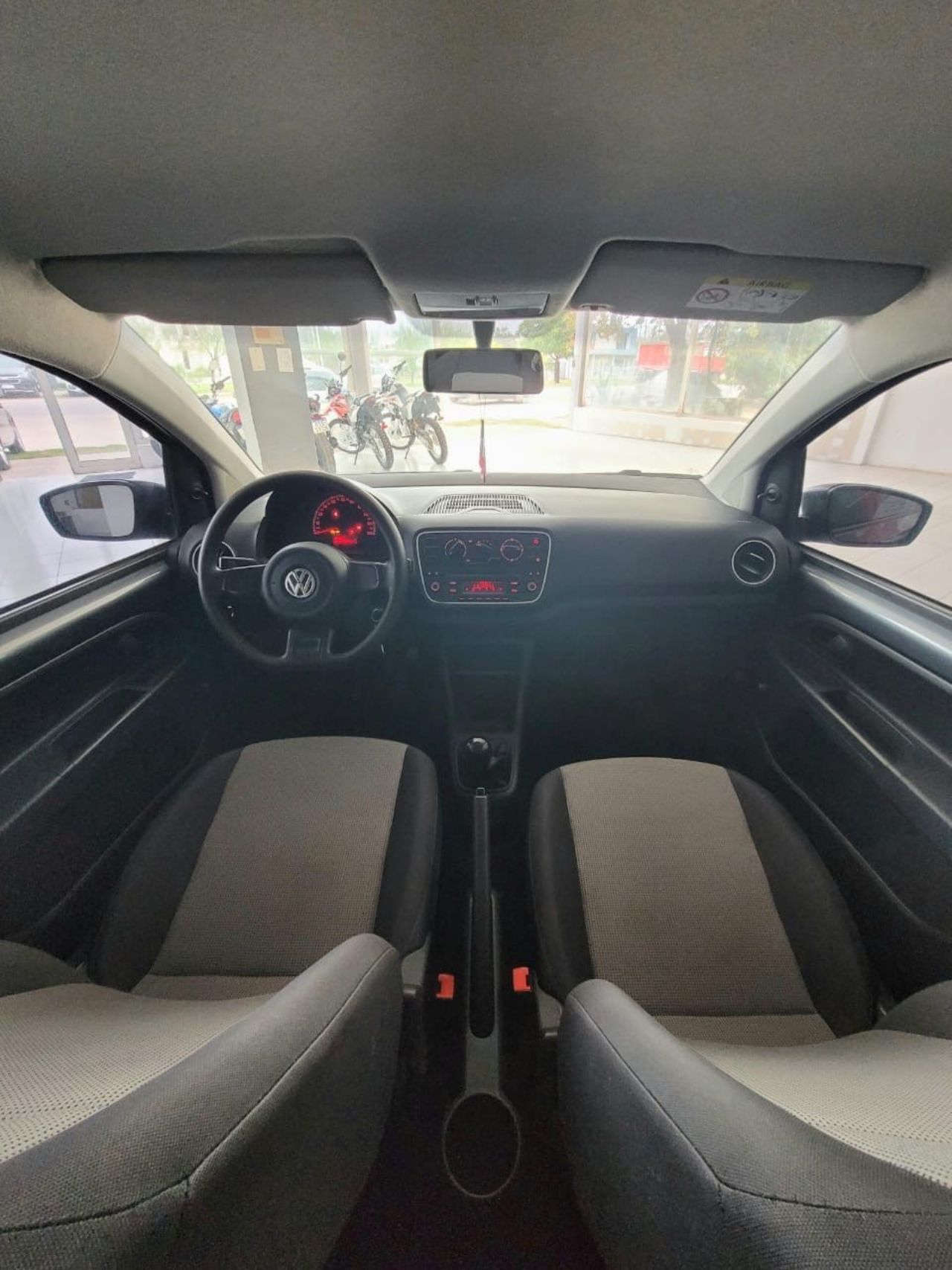 Volkswagen UP Usado en Córdoba, deRuedas