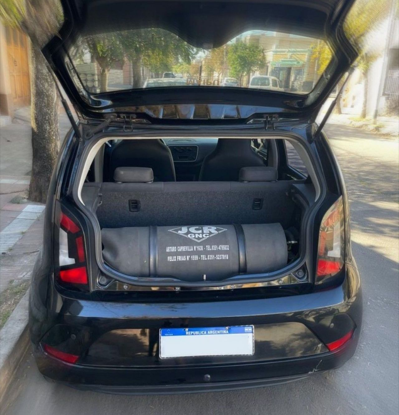 Volkswagen UP Usado en Córdoba, deRuedas