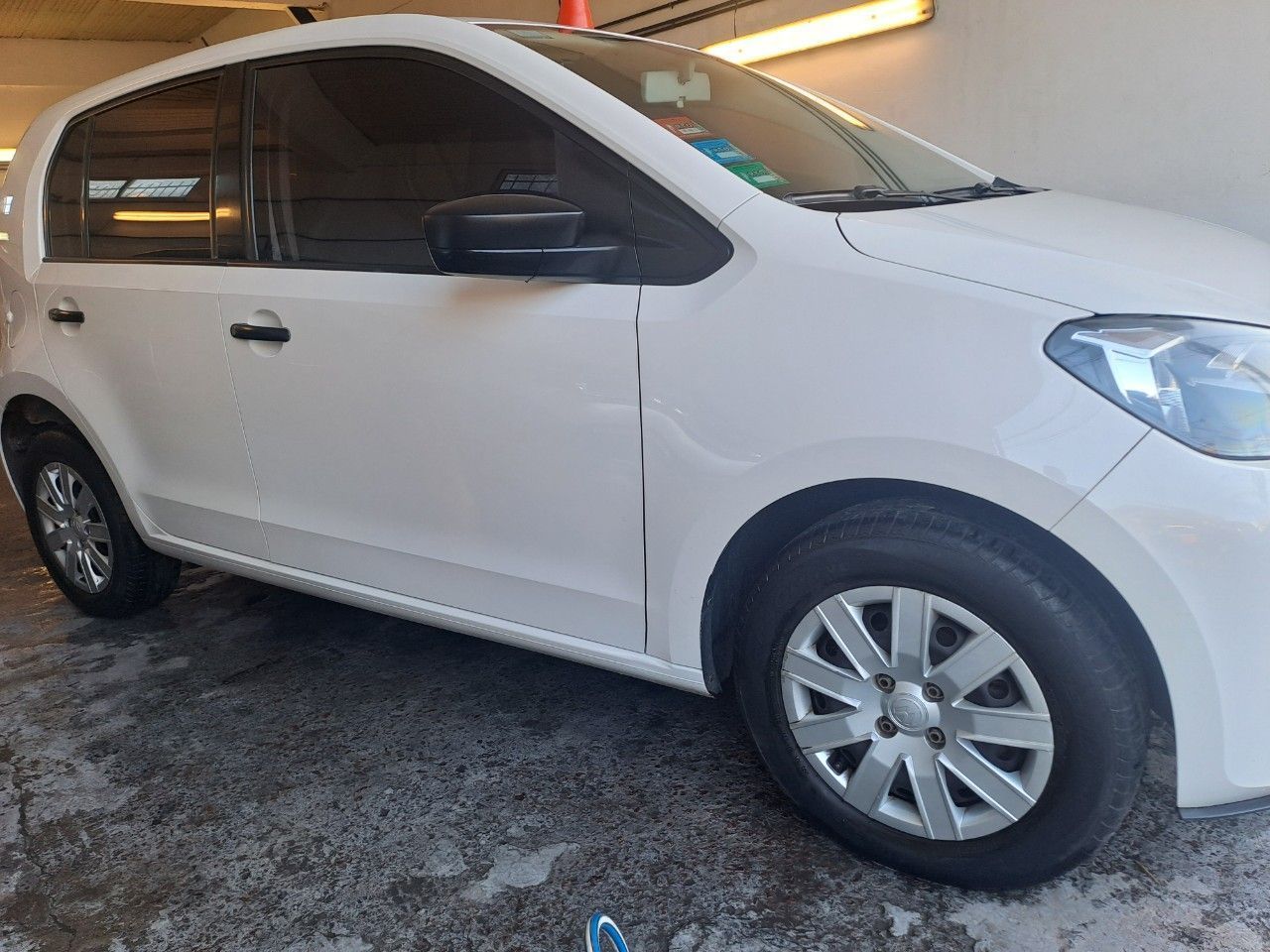 Volkswagen UP Usado en Buenos Aires, deRuedas