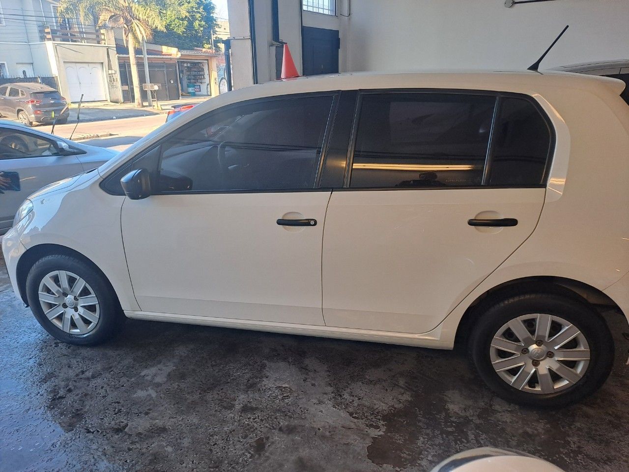 Volkswagen UP Usado en Buenos Aires, deRuedas