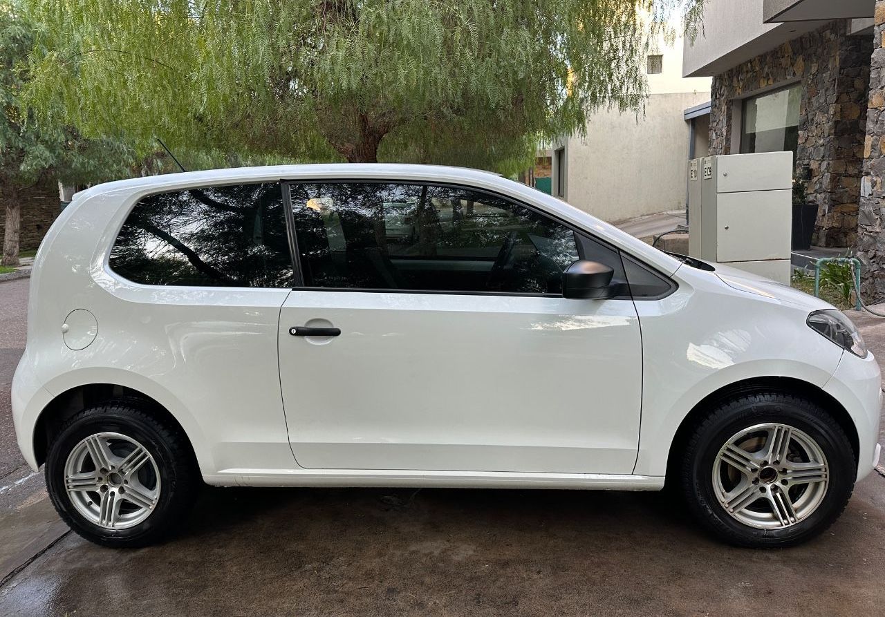 Volkswagen UP Usado en Mendoza, deRuedas