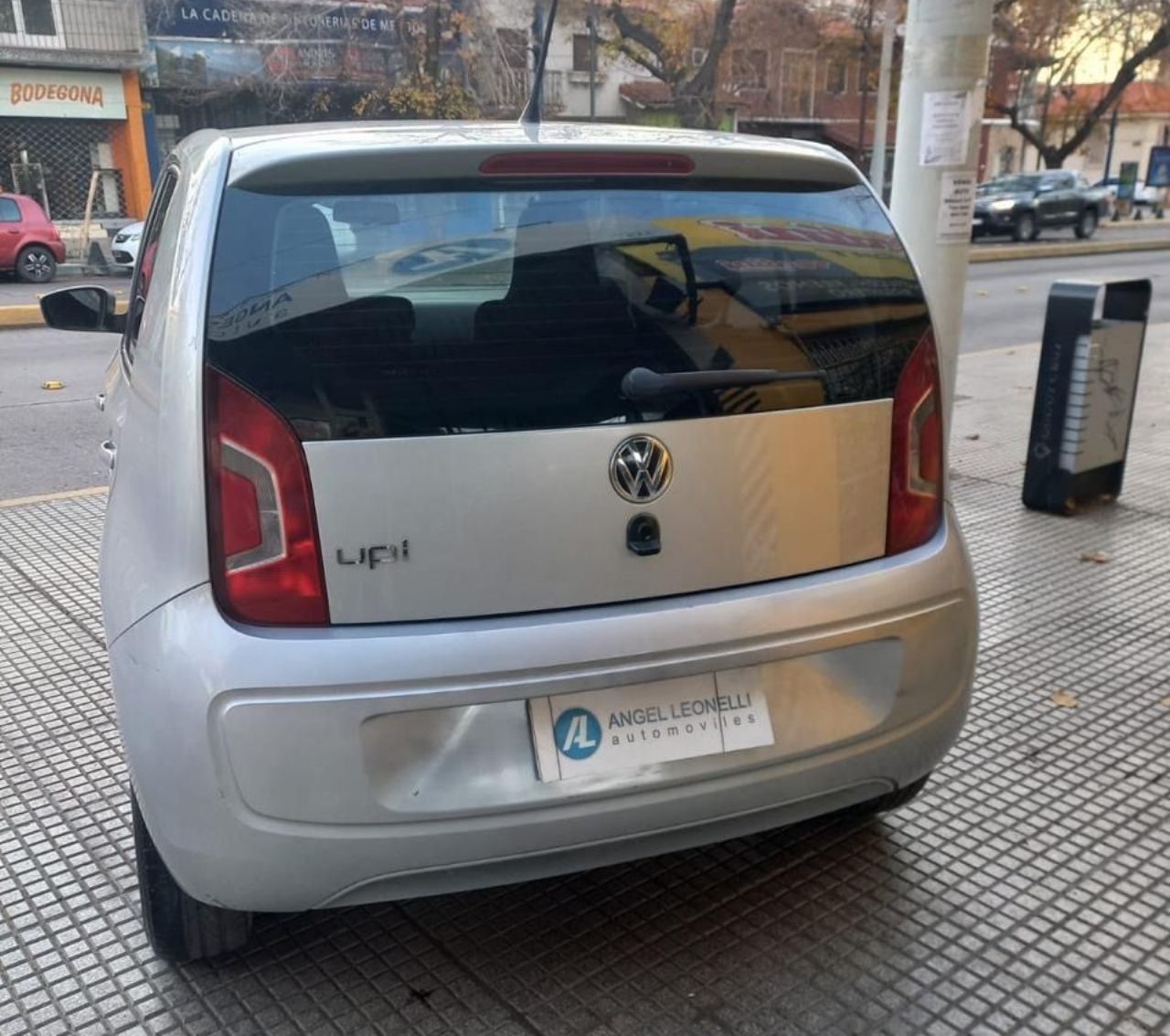 Volkswagen UP Usado Financiado en Mendoza, deRuedas