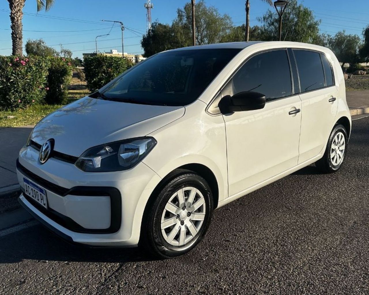 Volkswagen UP Usado en Mendoza, deRuedas