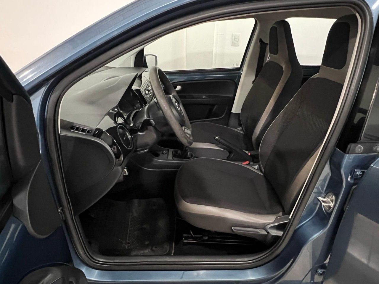 Volkswagen UP Usado Financiado en Córdoba, deRuedas