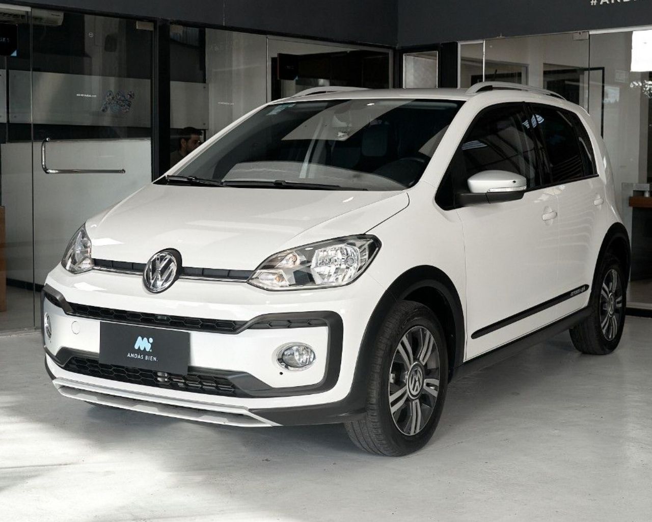 Volkswagen UP Usado Financiado en Córdoba, deRuedas
