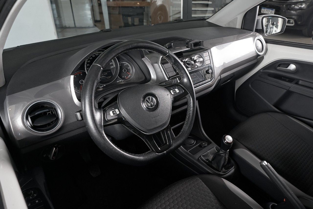 Volkswagen UP Usado Financiado en Córdoba, deRuedas