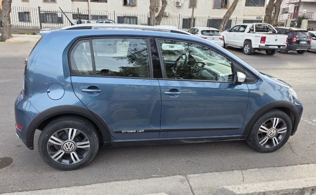 Volkswagen UP Usado en Mendoza, deRuedas