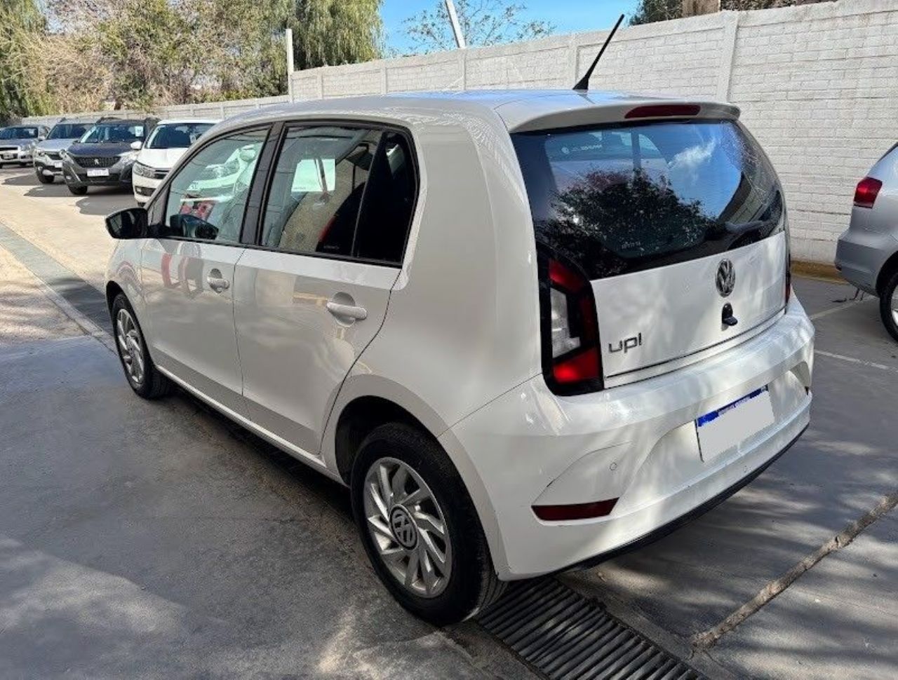 Volkswagen UP Usado en San Juan, deRuedas