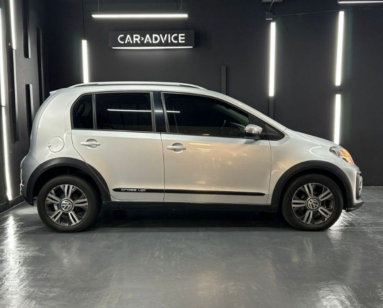 Volkswagen UP Usado en Córdoba, deRuedas