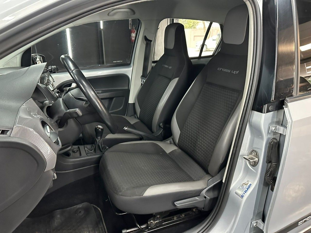 Volkswagen UP Usado en Córdoba, deRuedas
