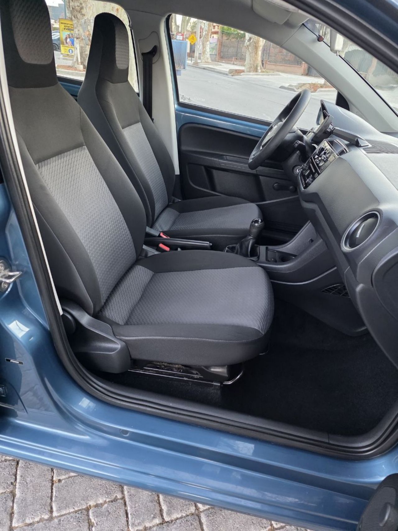 Volkswagen UP Usado en Mendoza, deRuedas