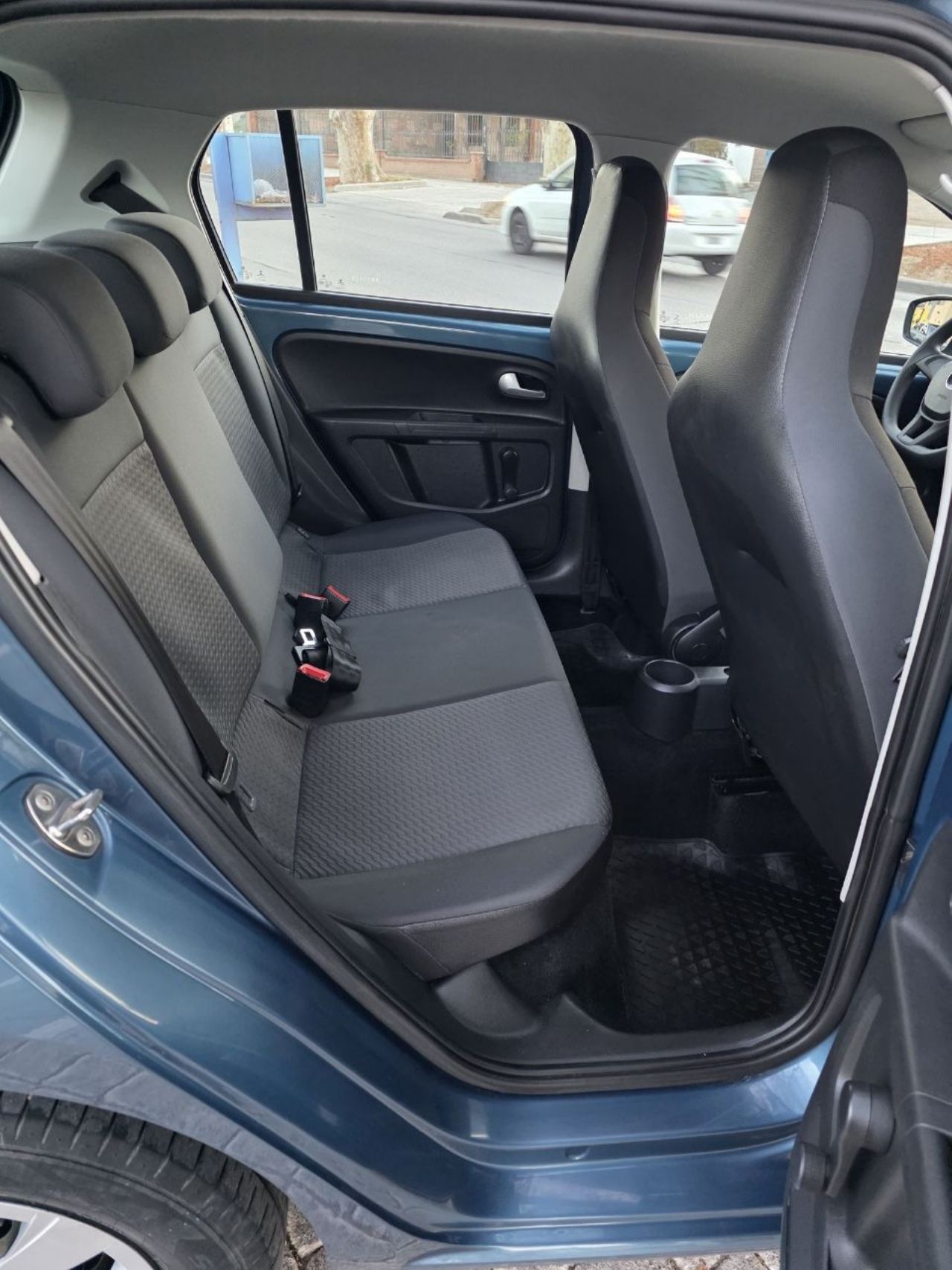 Volkswagen UP Usado en Mendoza, deRuedas