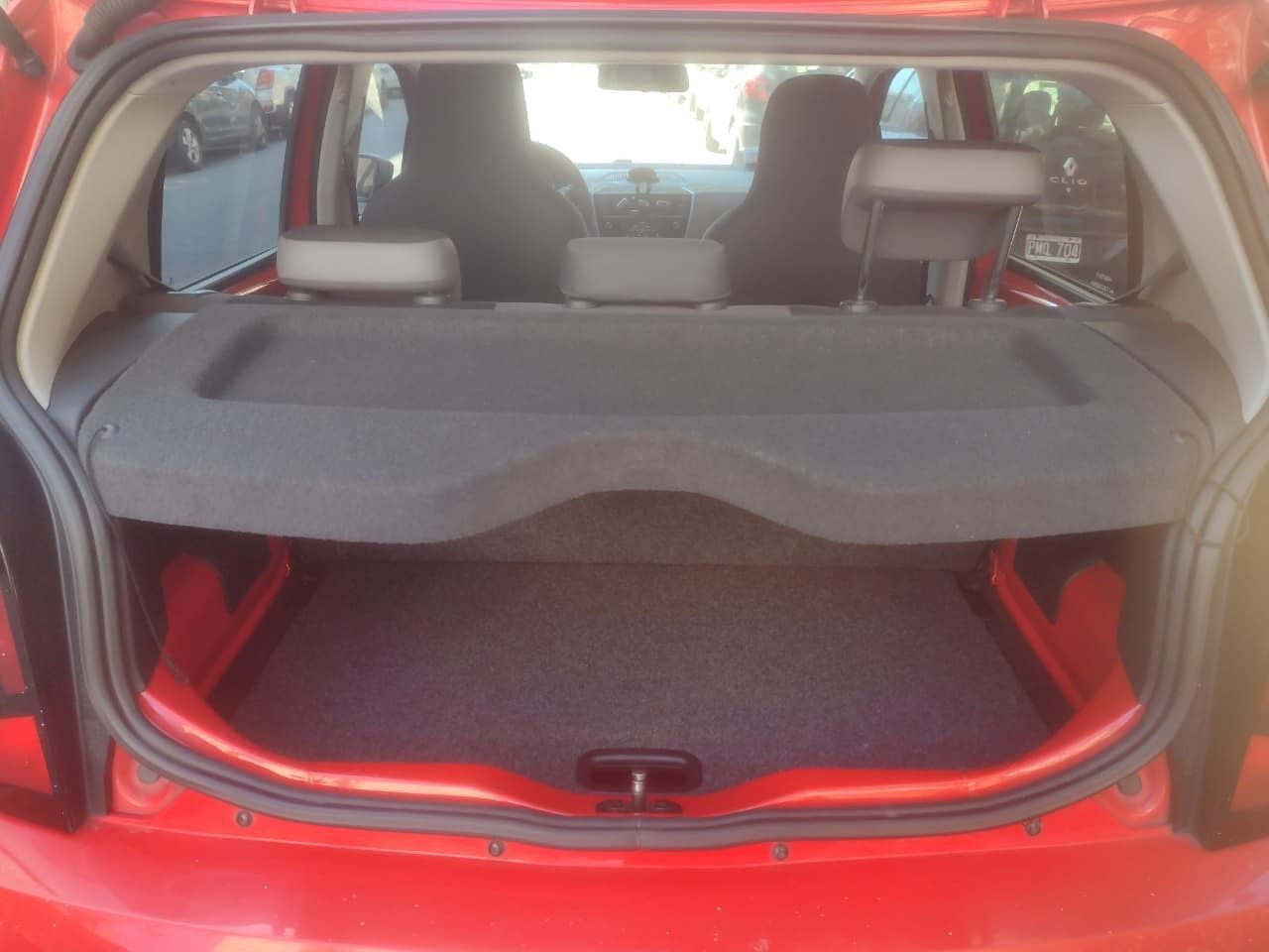 Volkswagen UP Usado Financiado en Buenos Aires, deRuedas