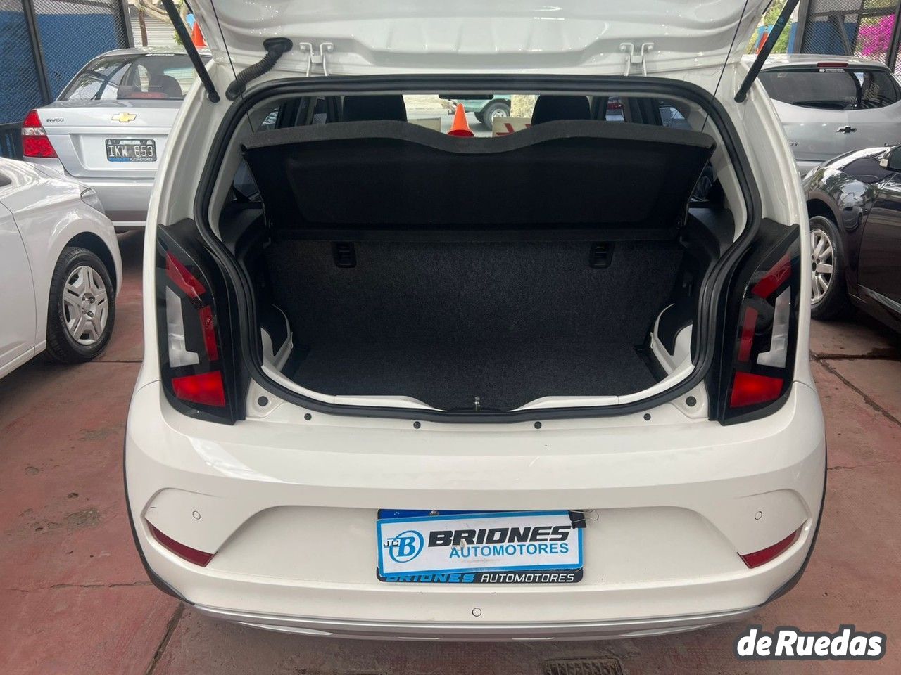 Volkswagen UP Usado en Mendoza, deRuedas