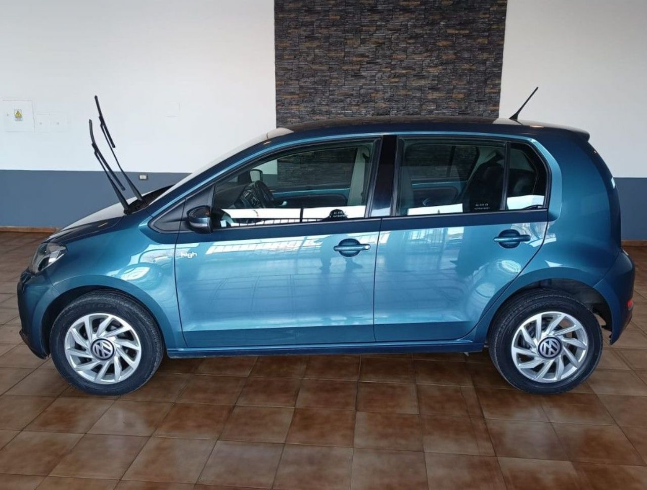 Volkswagen UP Usado en Mendoza, deRuedas