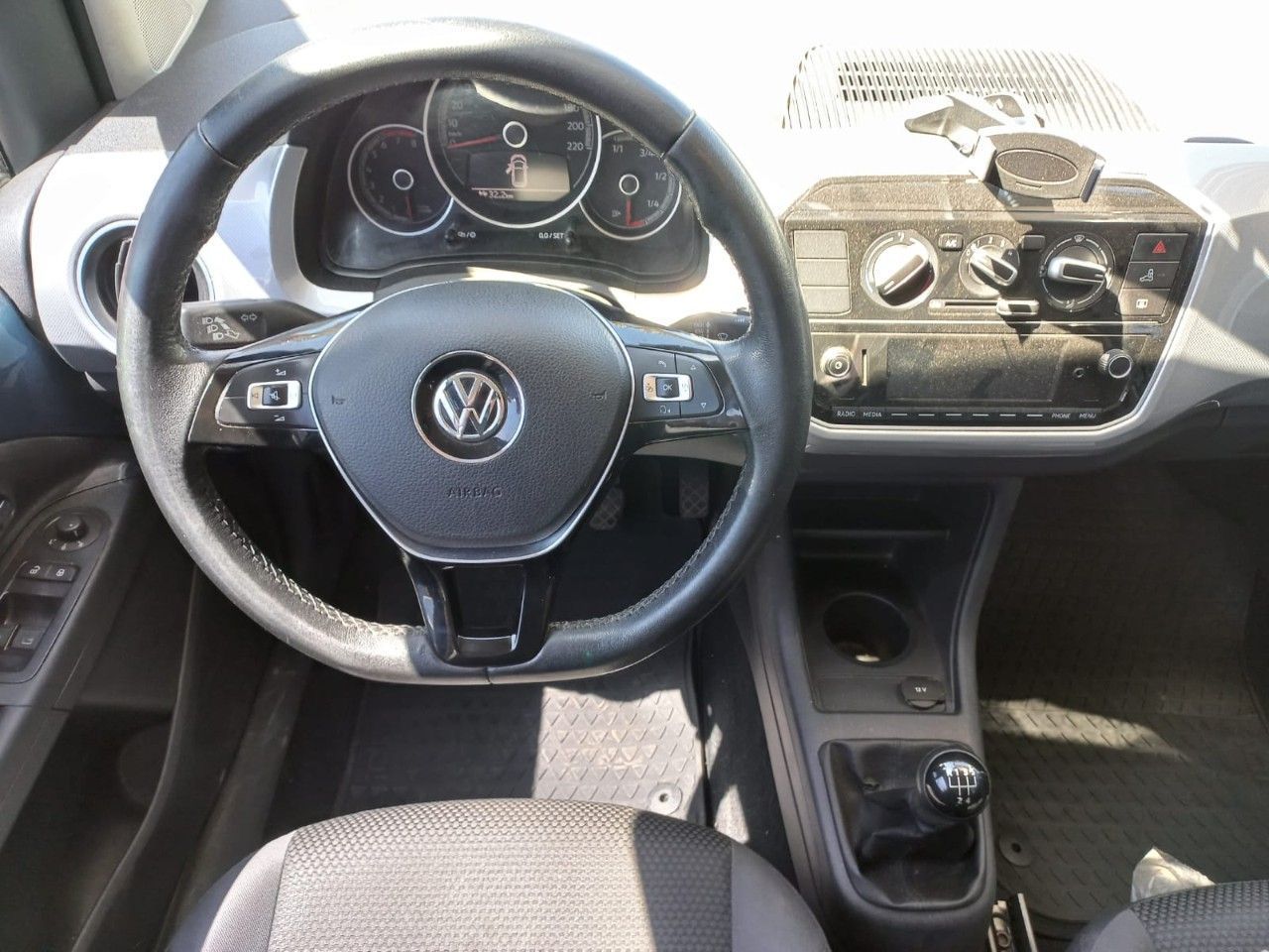 Volkswagen UP Usado en Mendoza, deRuedas