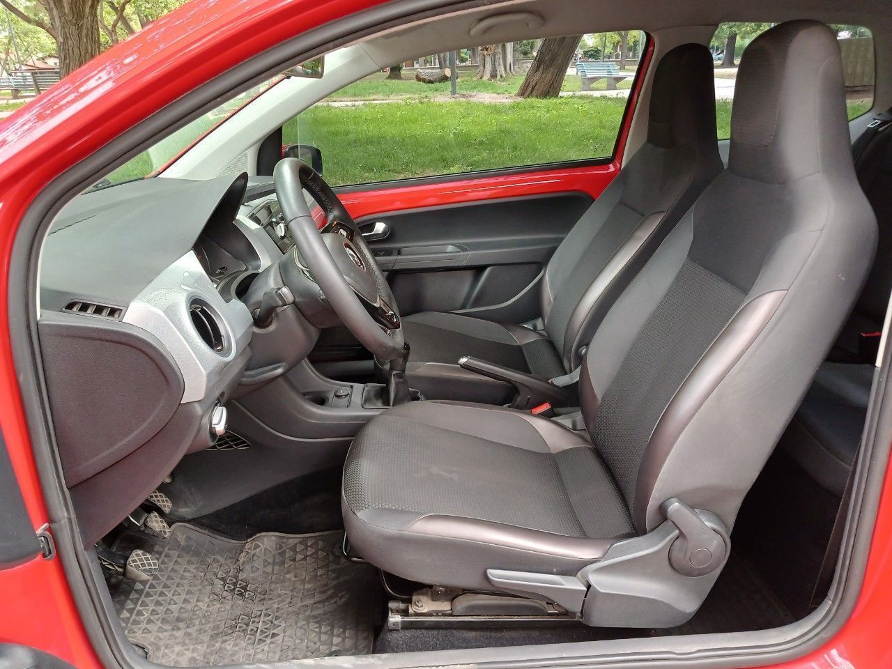 Volkswagen UP Usado en Mendoza, deRuedas