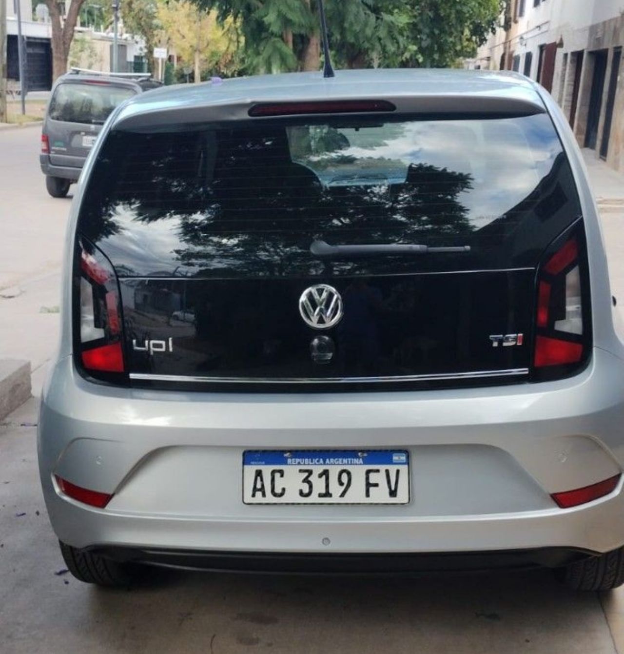Volkswagen UP Usado en Mendoza, deRuedas
