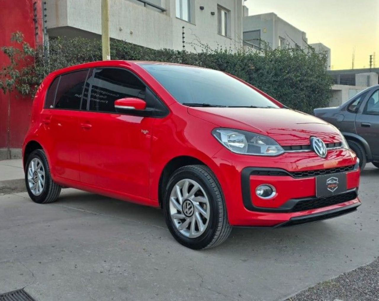 Volkswagen UP Usado Financiado en Mendoza, deRuedas