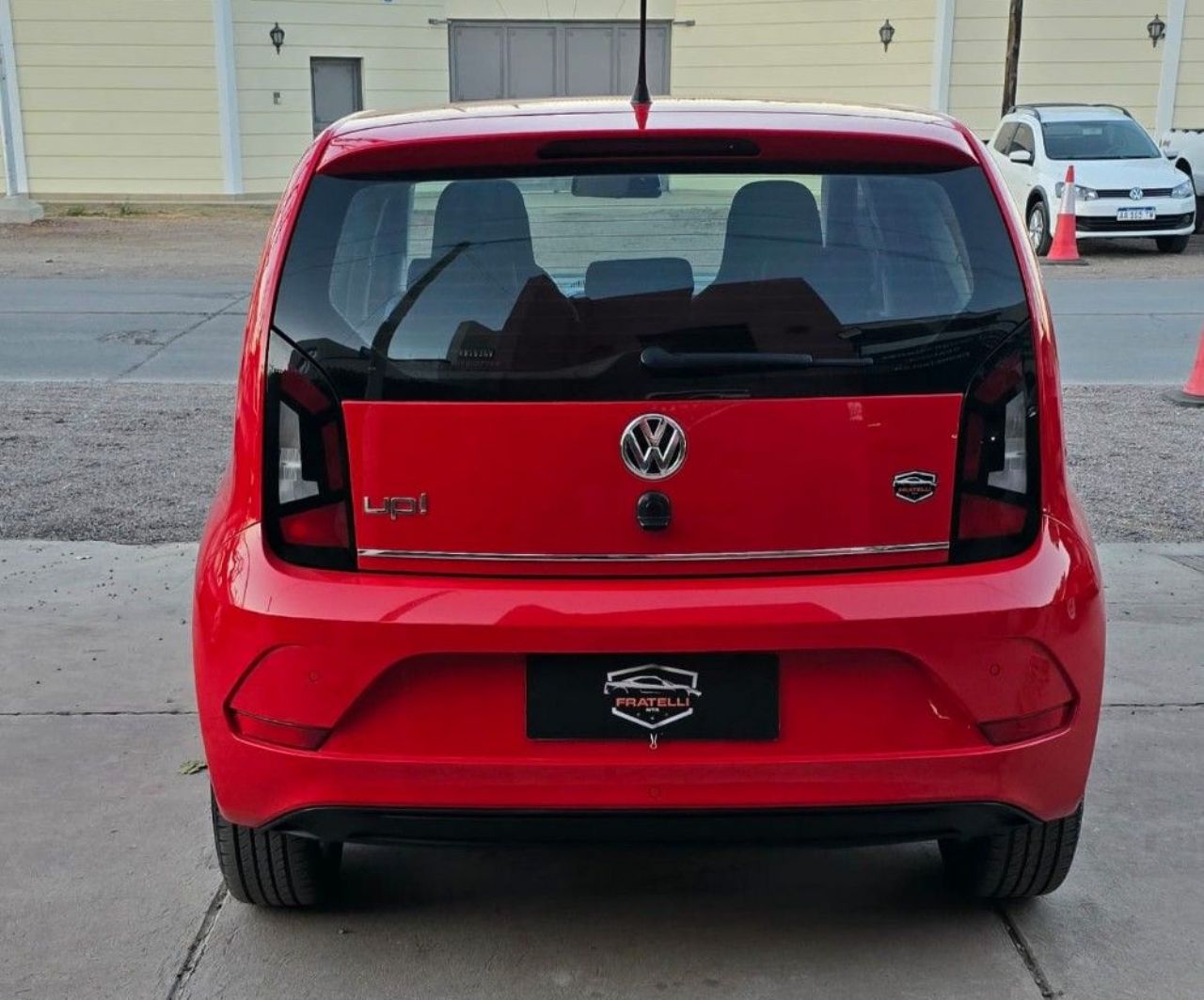 Volkswagen UP Usado Financiado en Mendoza, deRuedas