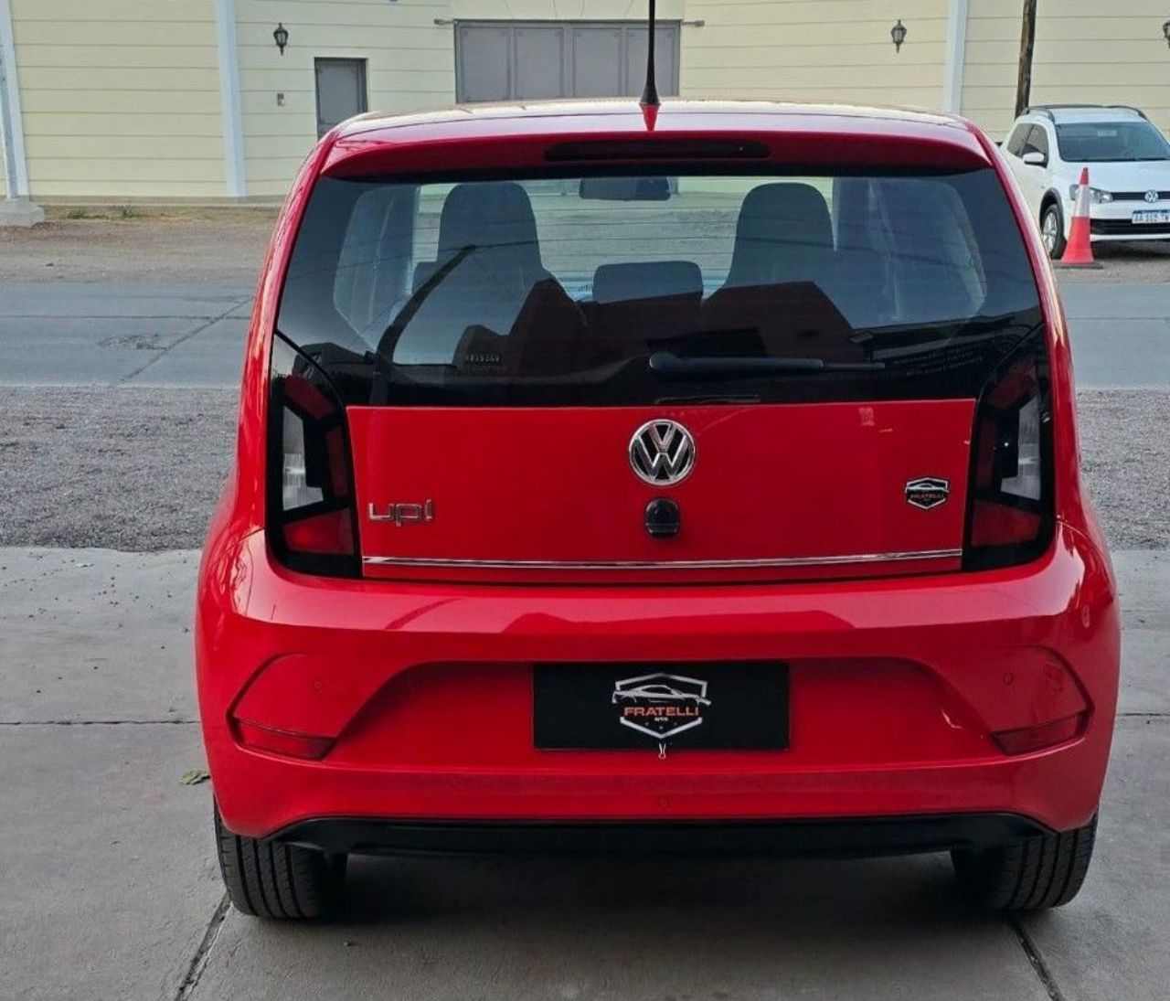 Volkswagen UP Usado Financiado en Mendoza, deRuedas