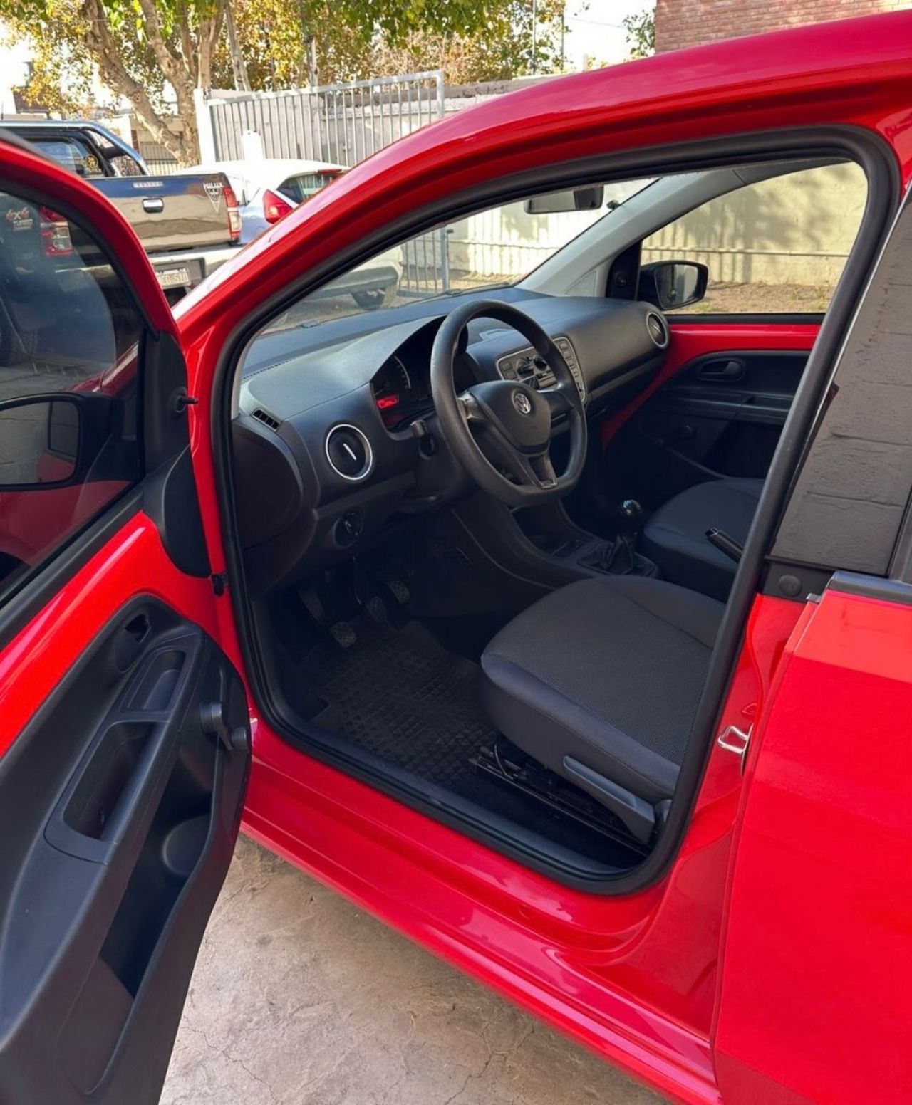 Volkswagen UP Usado en San Juan, deRuedas