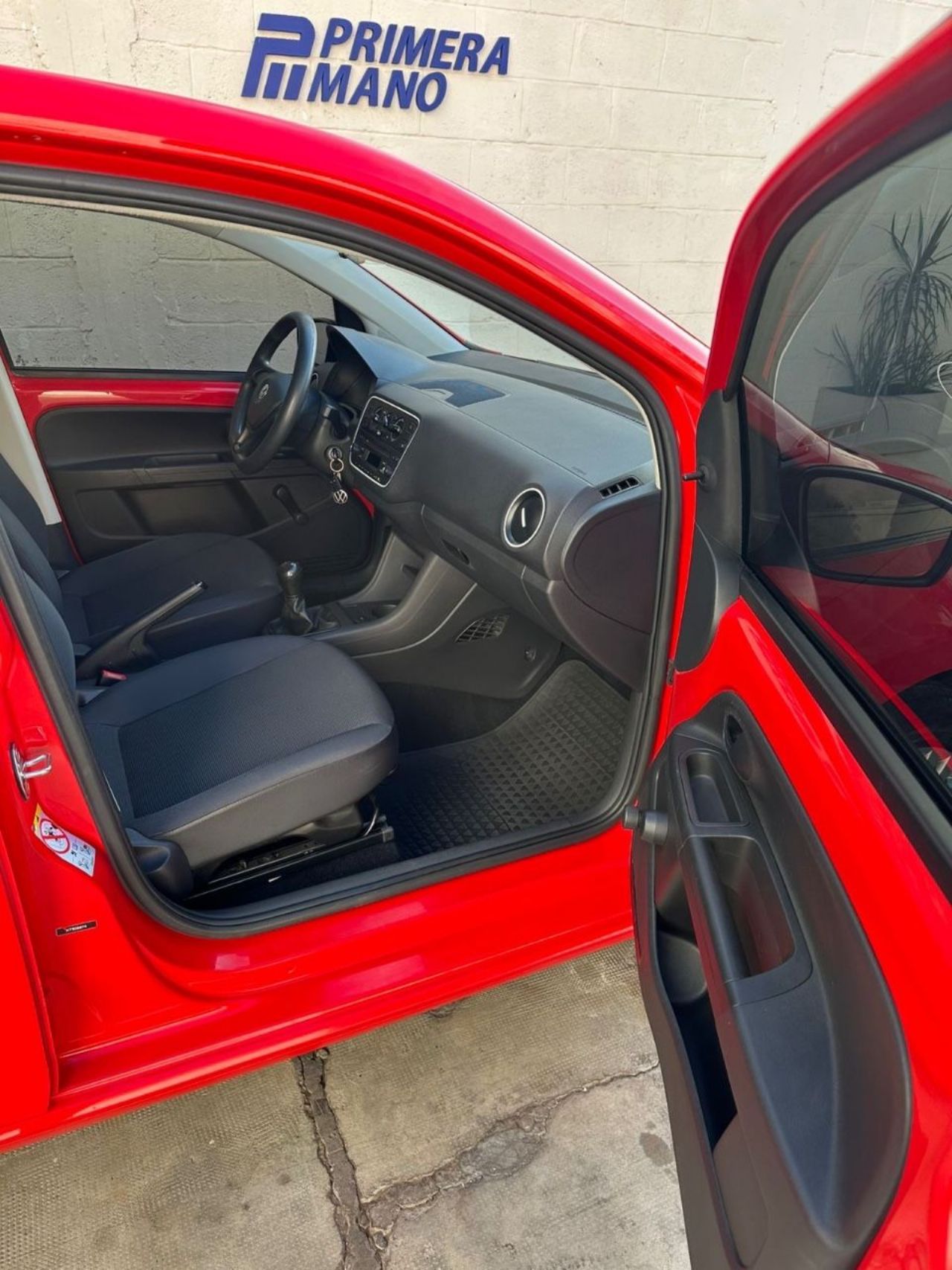 Volkswagen UP Usado en San Juan, deRuedas