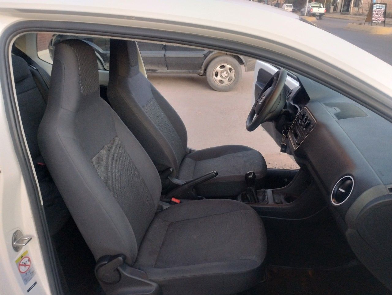 Volkswagen UP Usado en Mendoza, deRuedas