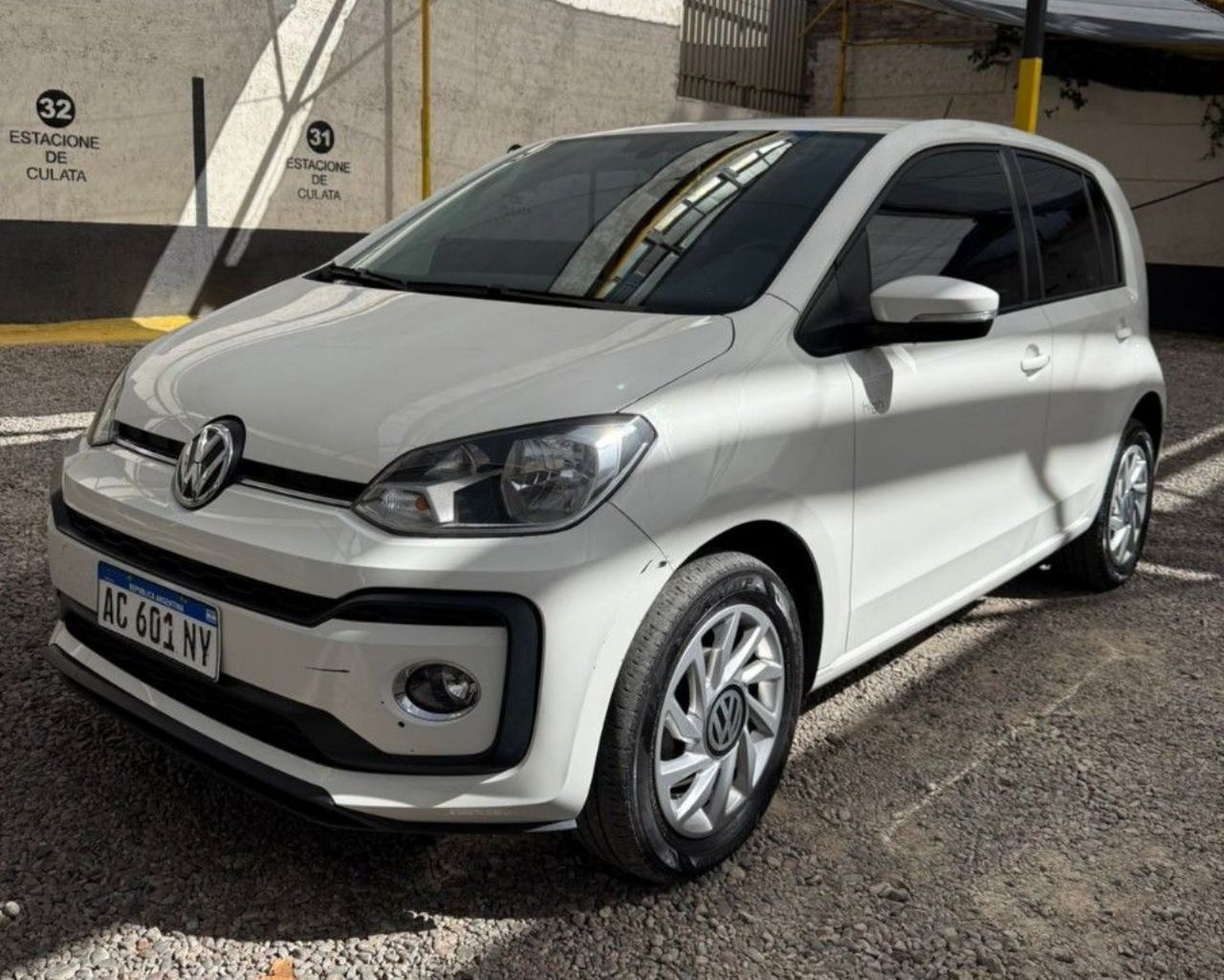 Volkswagen UP Usado en Mendoza, deRuedas