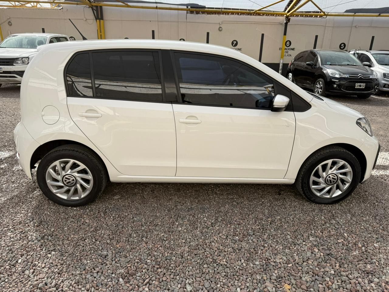 Volkswagen UP Usado en Mendoza, deRuedas