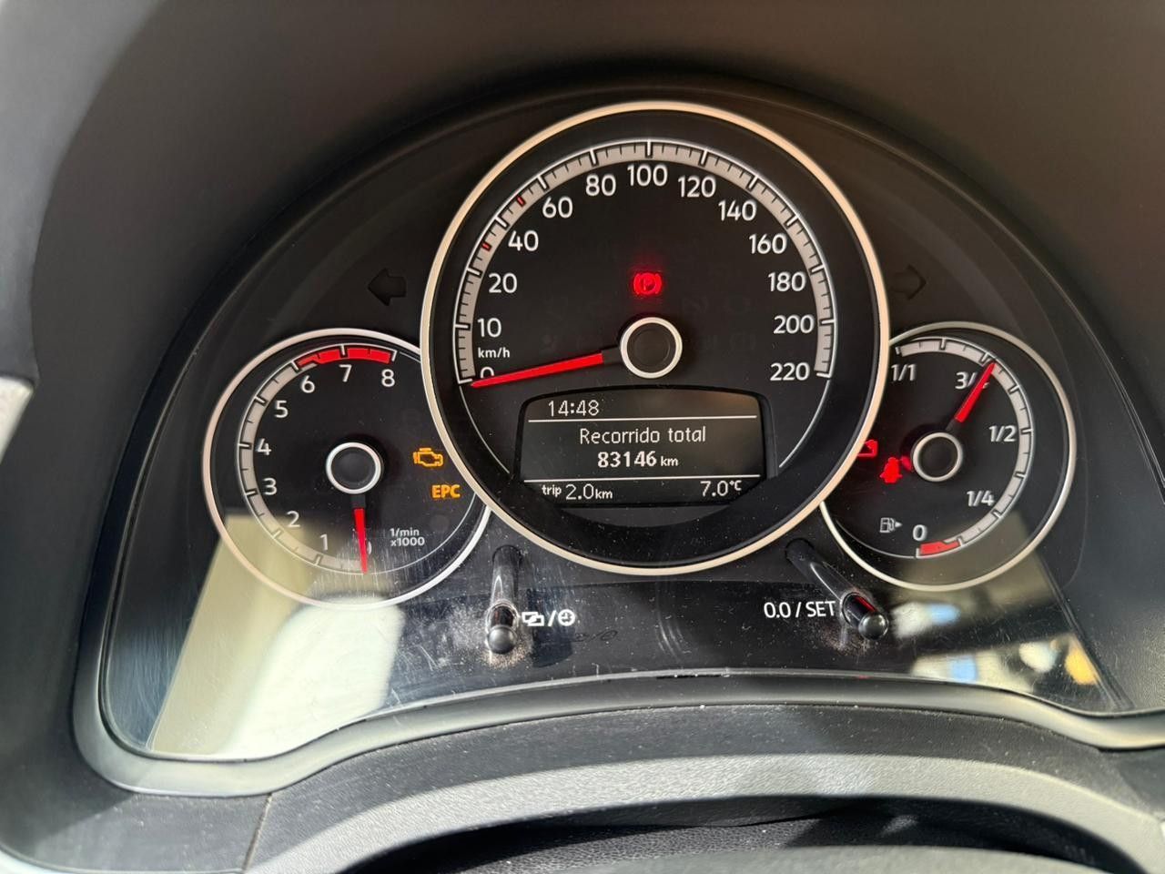 Volkswagen UP Usado en Mendoza, deRuedas