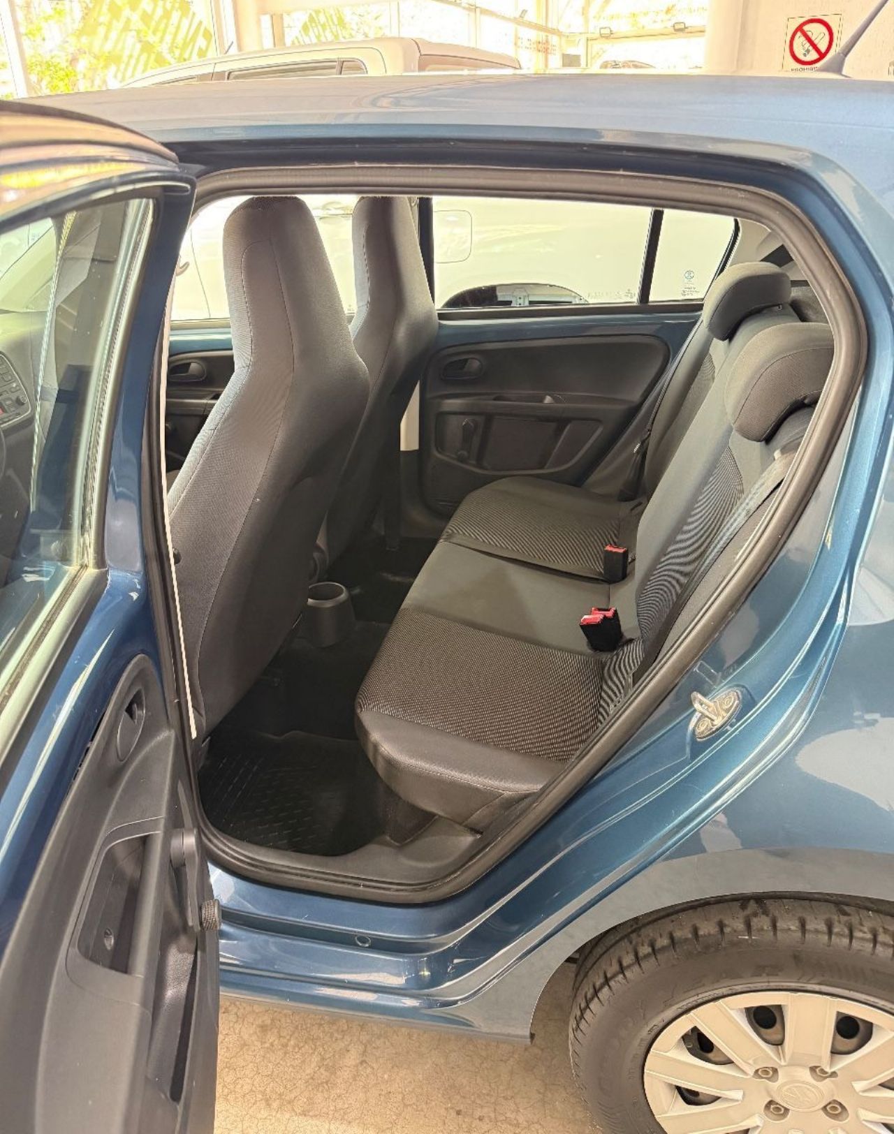Volkswagen UP Usado Financiado en Mendoza, deRuedas