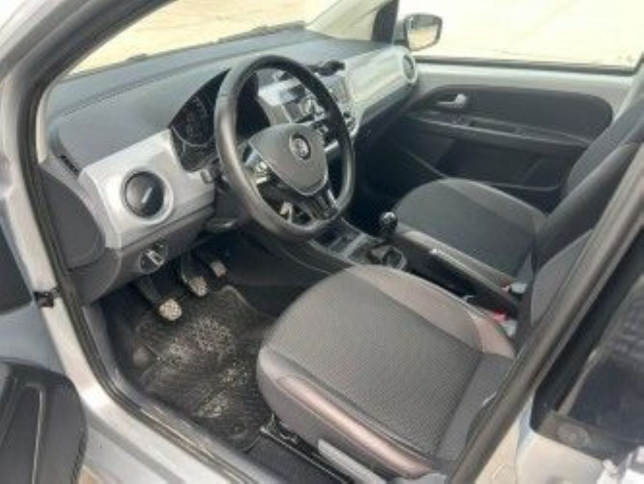 Volkswagen UP Usado en Mendoza, deRuedas