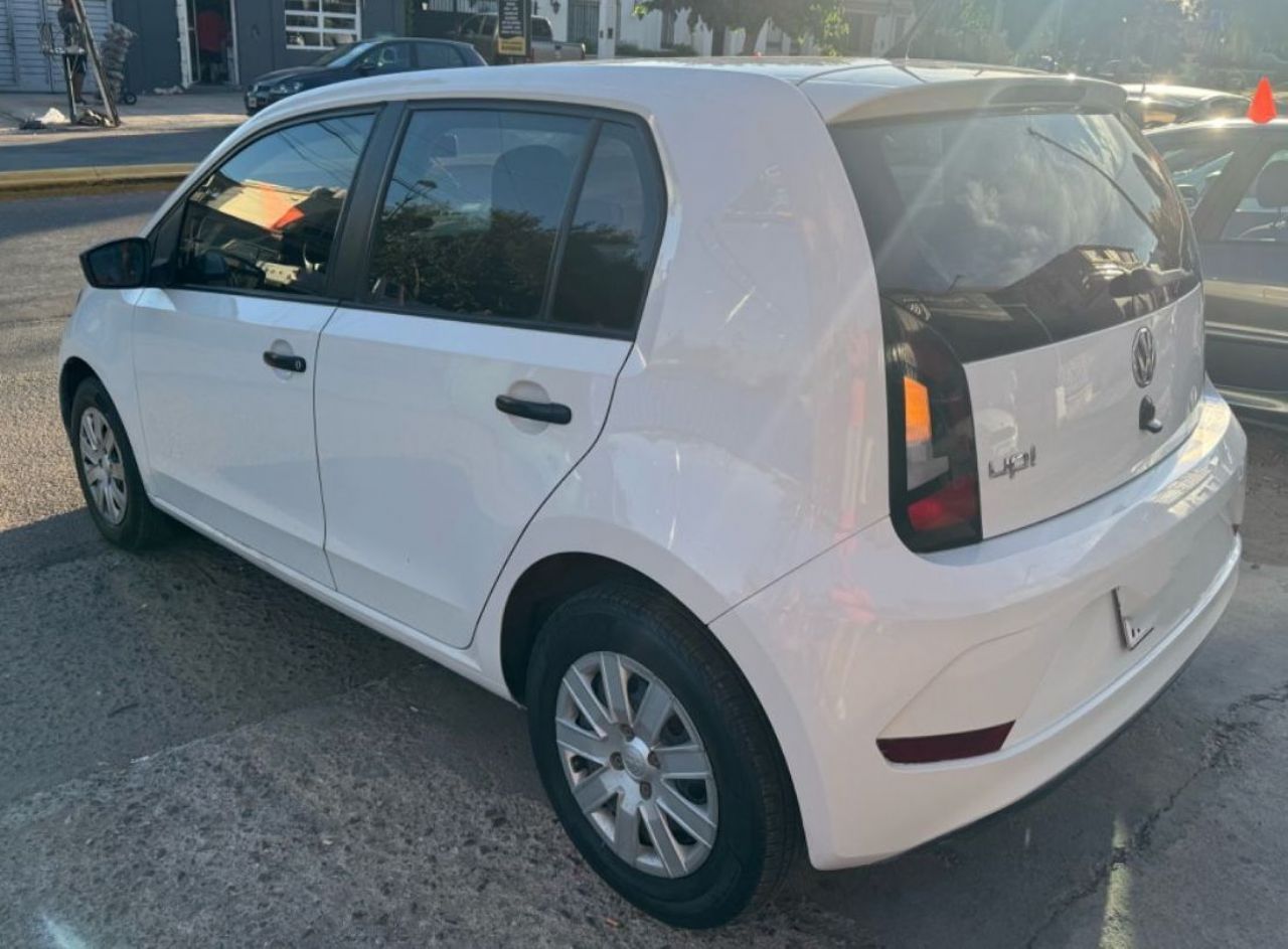 Volkswagen UP Usado Financiado en Mendoza, deRuedas