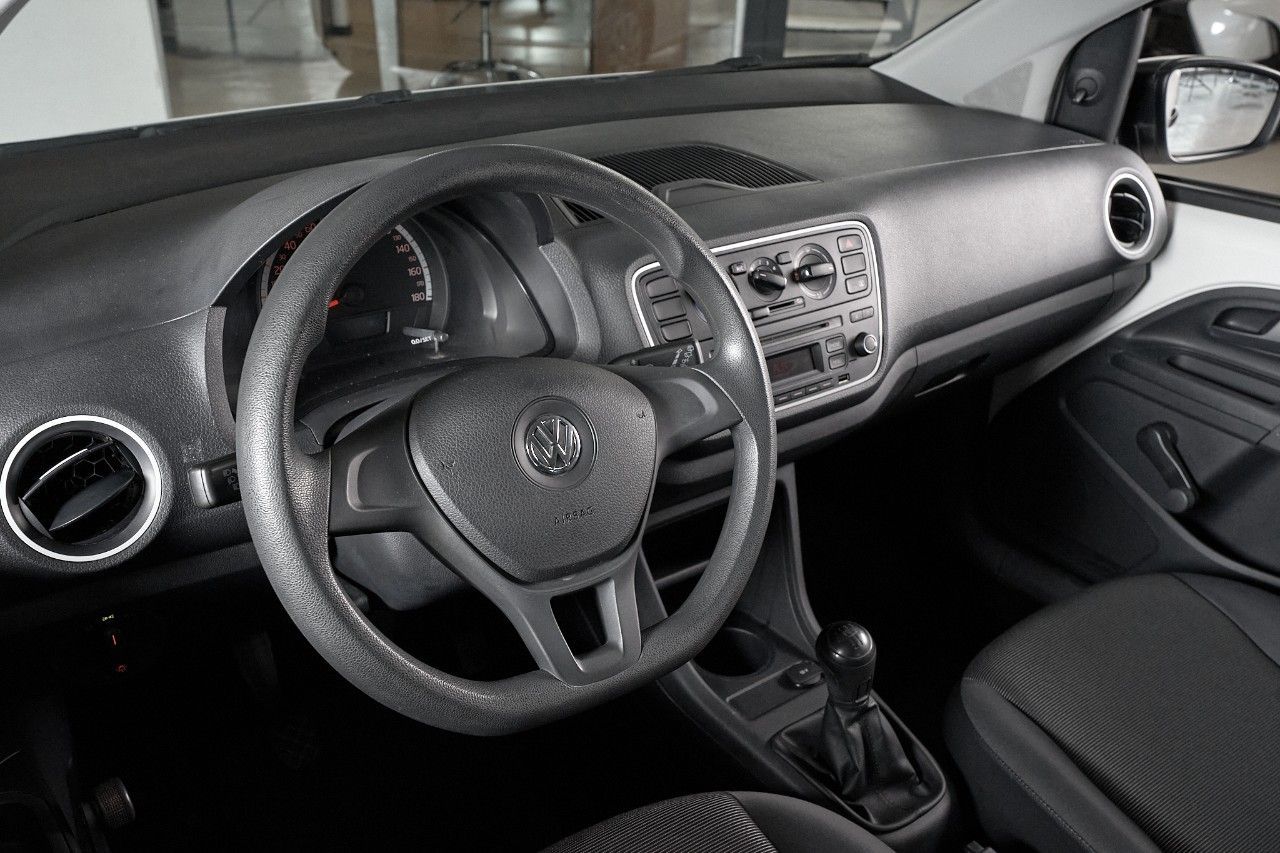 Volkswagen UP Usado Financiado en Córdoba, deRuedas