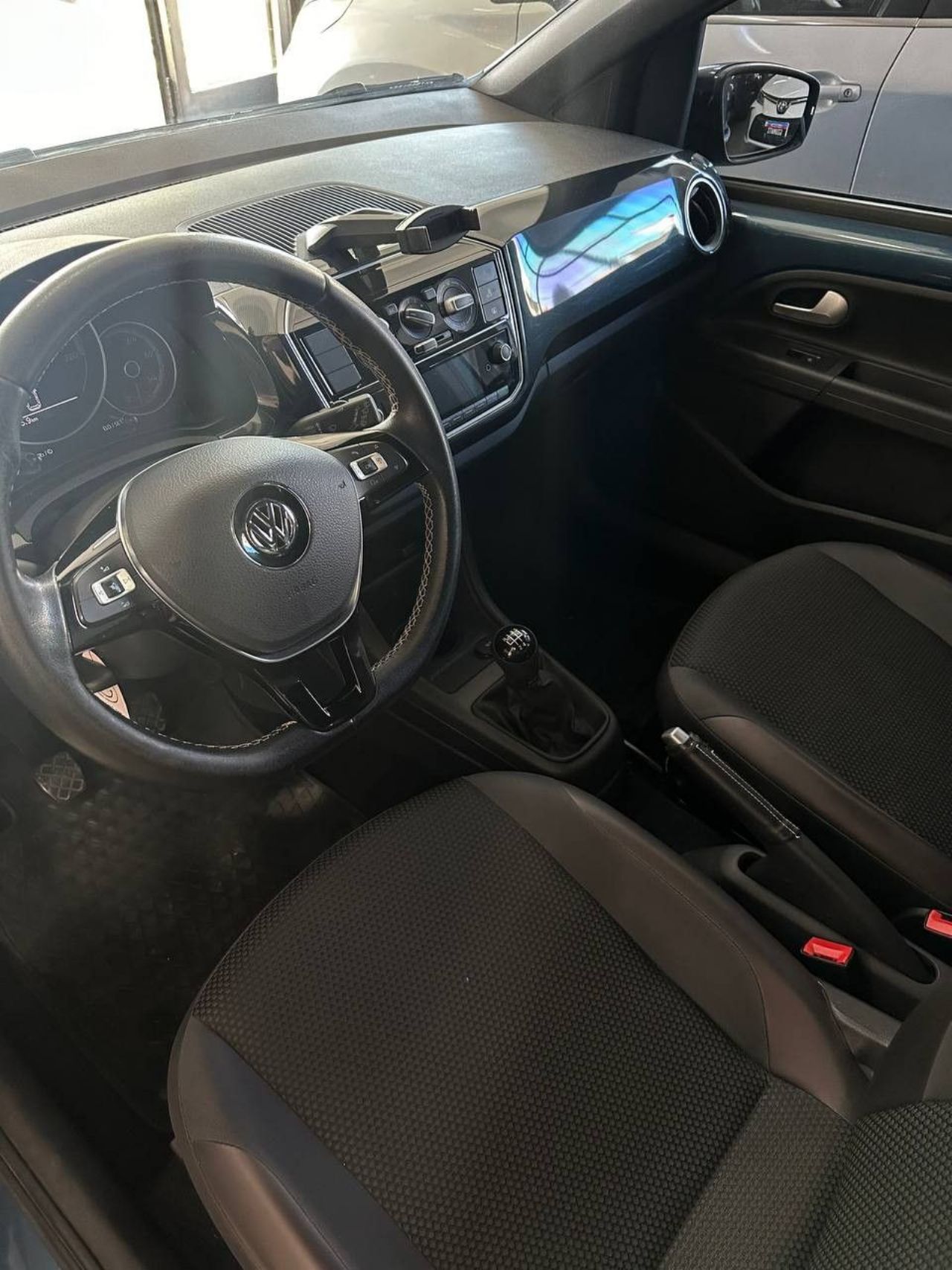 Volkswagen UP Usado Financiado en Mendoza, deRuedas