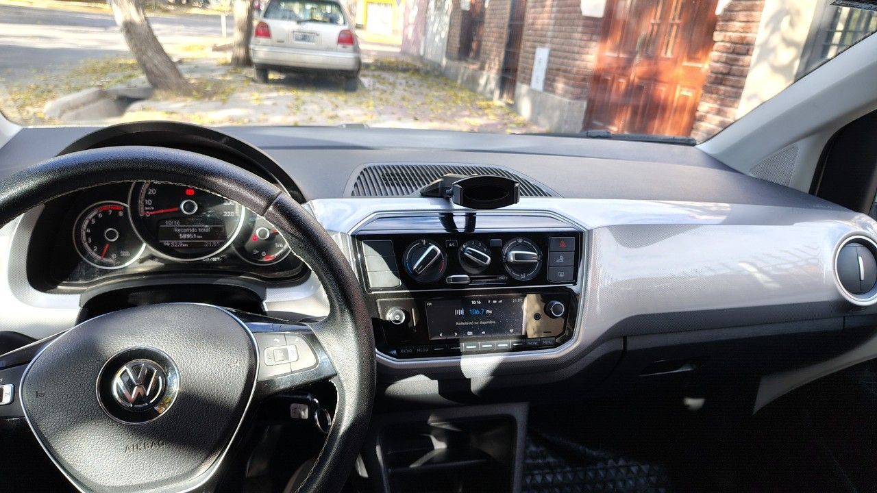 Volkswagen UP Usado en Mendoza, deRuedas