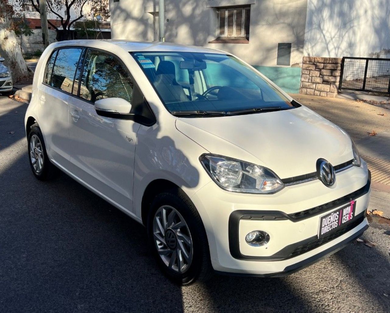 Volkswagen UP Usado Financiado en Mendoza, deRuedas