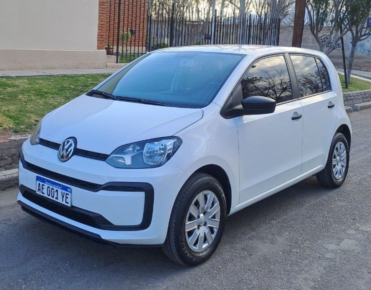 Volkswagen UP Usado en Mendoza, deRuedas