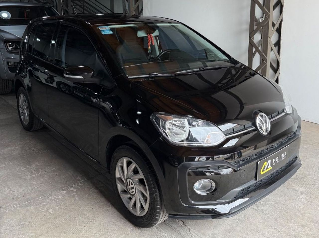 Volkswagen UP Usado Financiado en Mendoza, deRuedas
