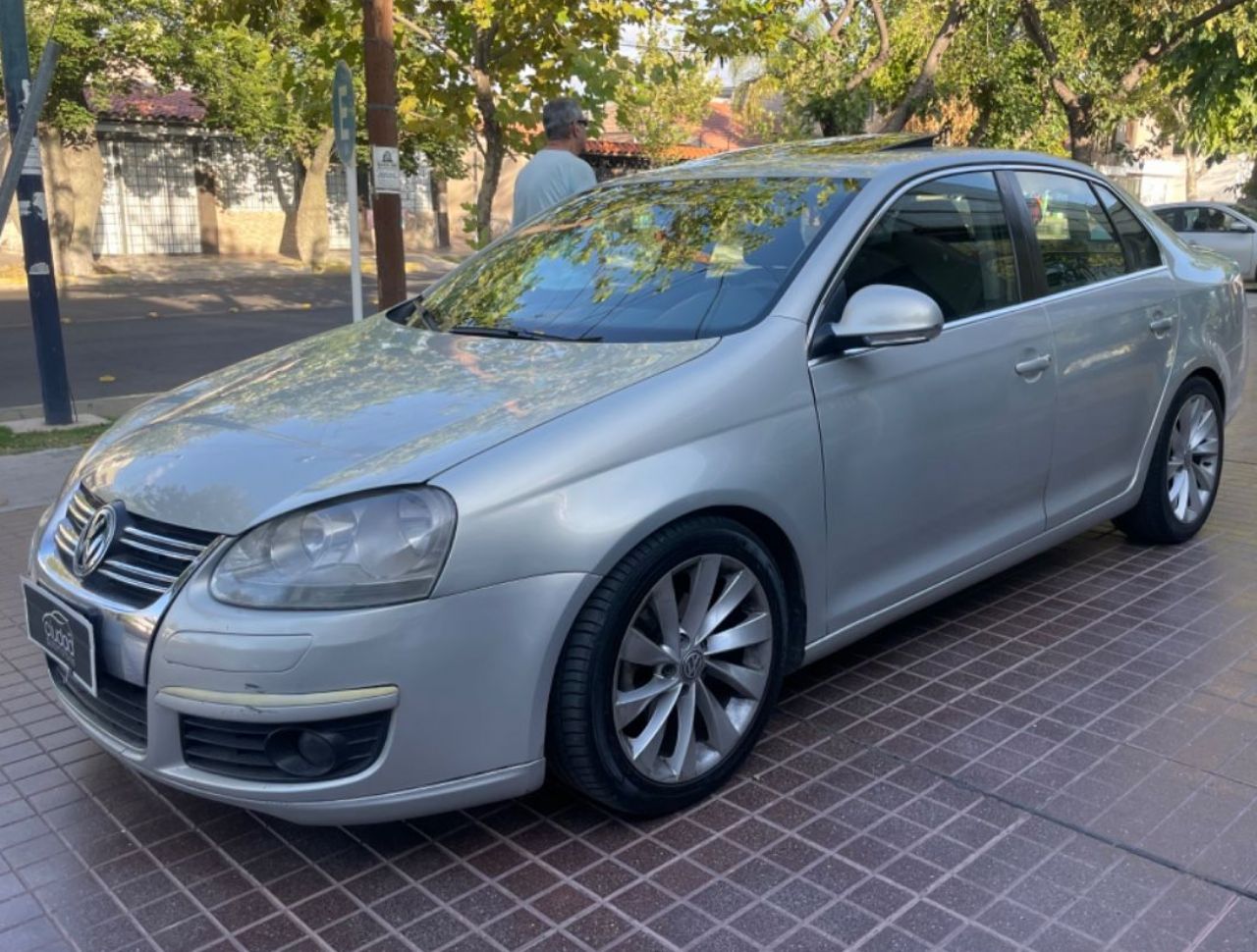 Volkswagen Vento Usado Financiado en Mendoza, deRuedas