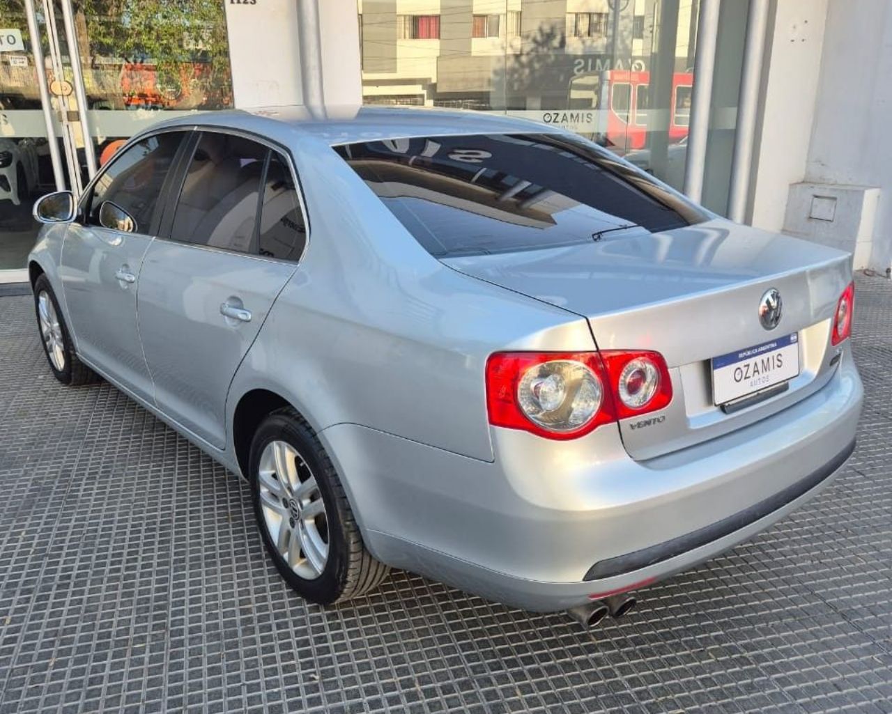 Volkswagen Vento Usado Financiado en Mendoza, deRuedas