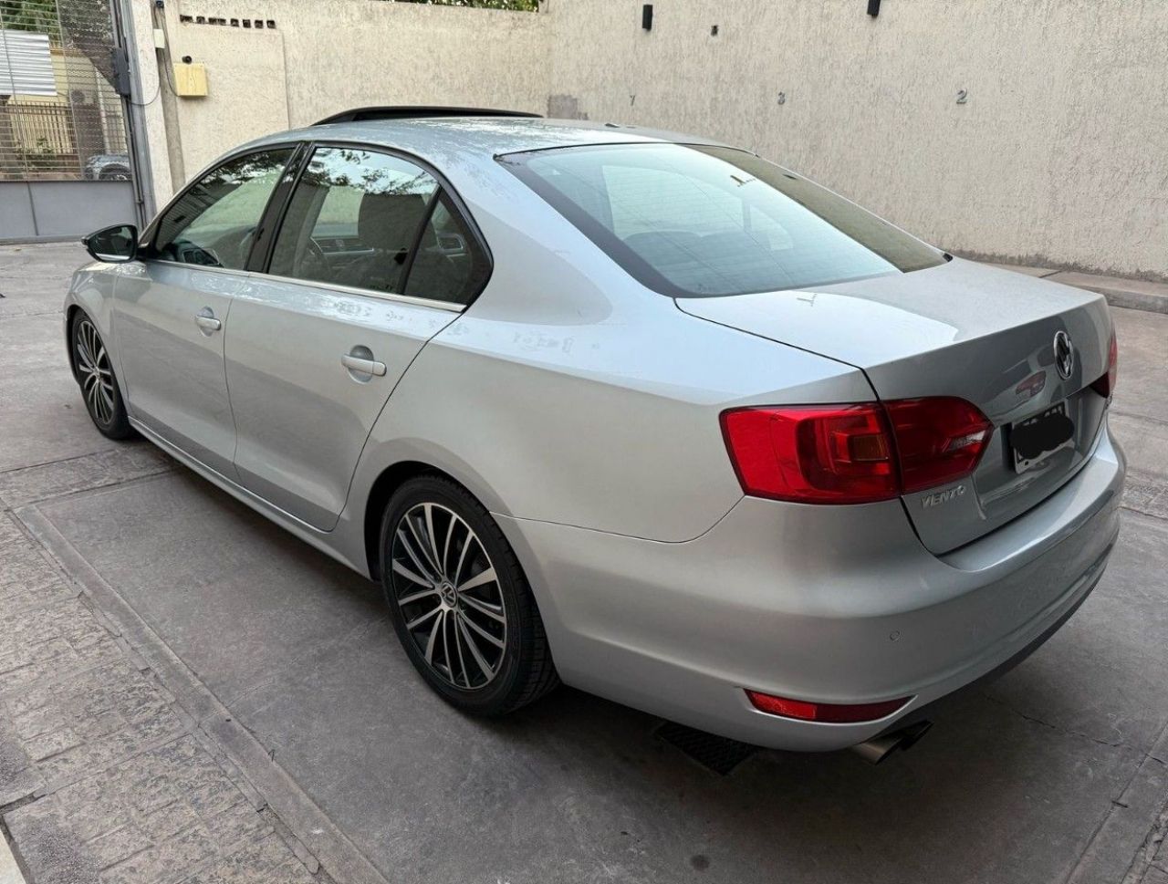 Volkswagen Vento Usado Financiado en Mendoza, deRuedas