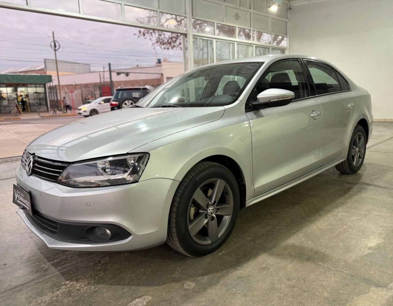 Volkswagen Vento Usado Financiado en Mendoza, deRuedas
